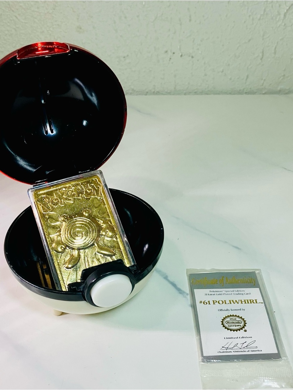 Pokémon Poliwhirl 1999 Burger  King 23K Gold Plated Trading Card